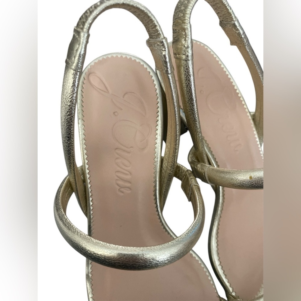 J.crew lucie slingback block-heel sandals in metallic leather
Elegant size 5 1/2 - Picture 7 of 7